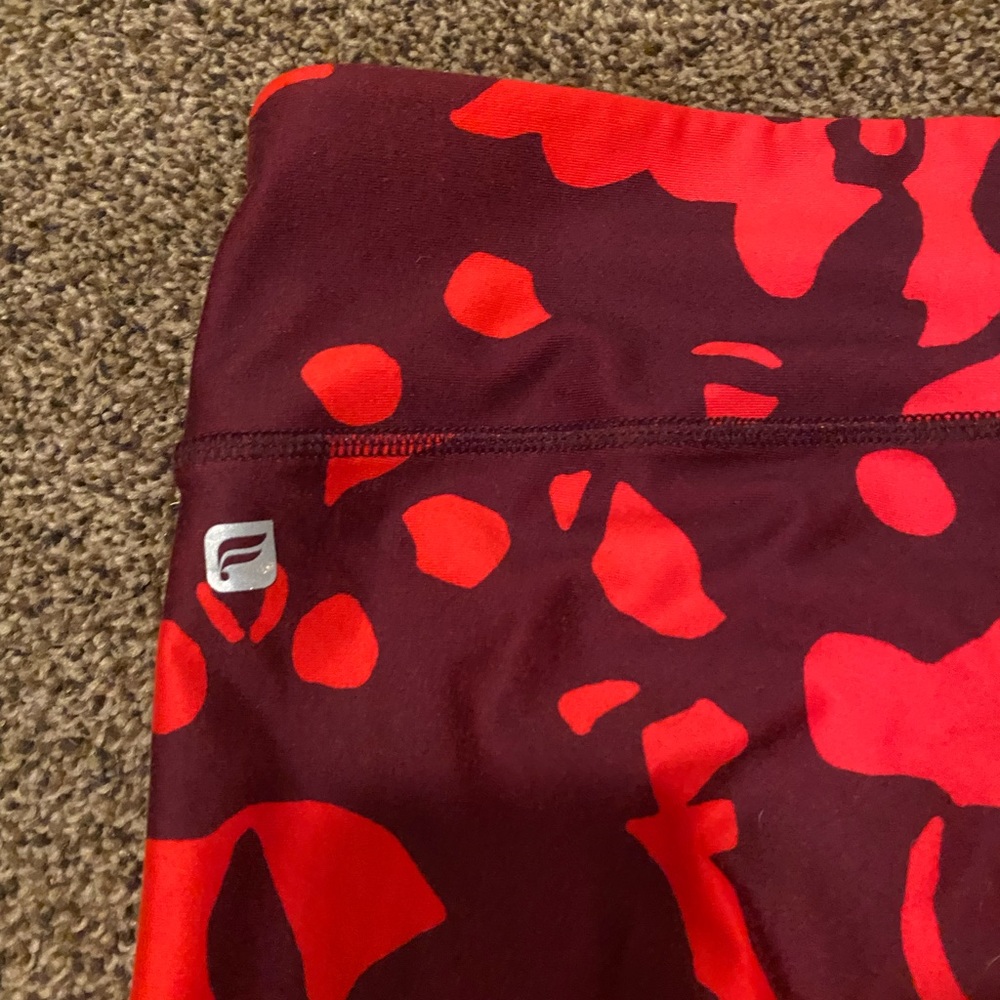 Fabletics Red Leggings Size Small - Picture 5 of 6